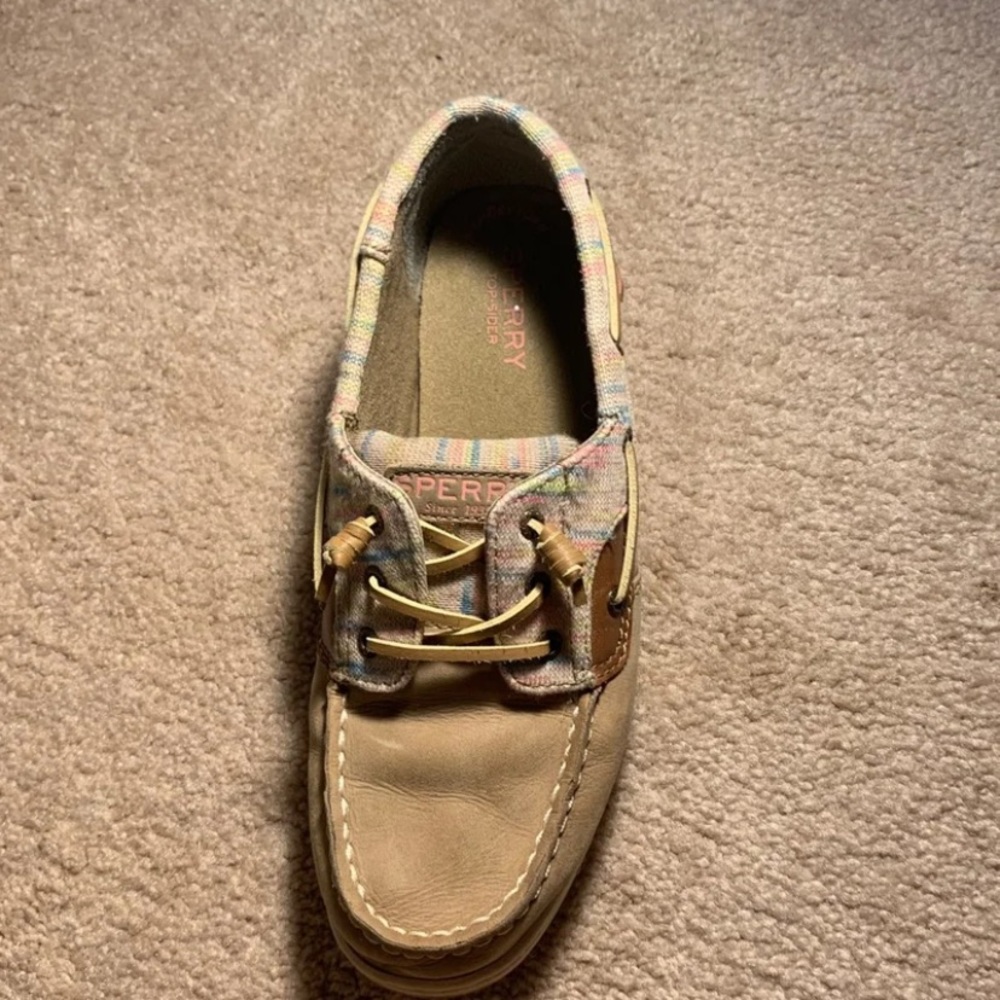 Womens tan sperrys